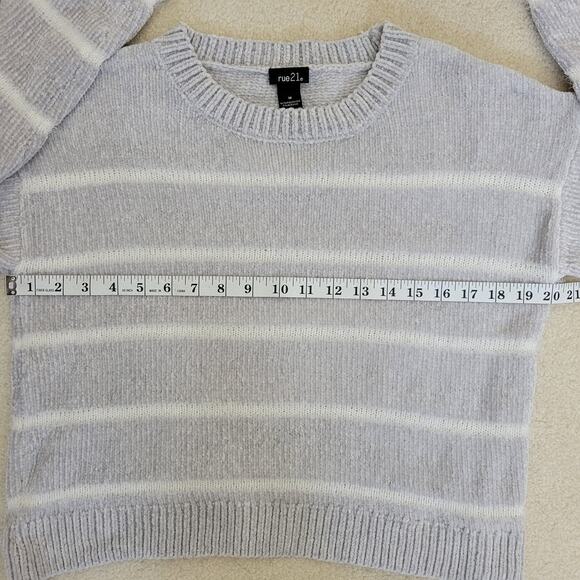 Rue 21 M Chenille Crop Sweater Eyelash Trim Drop Shoulder Pullover Soft Cozy - Picture 9 of 14